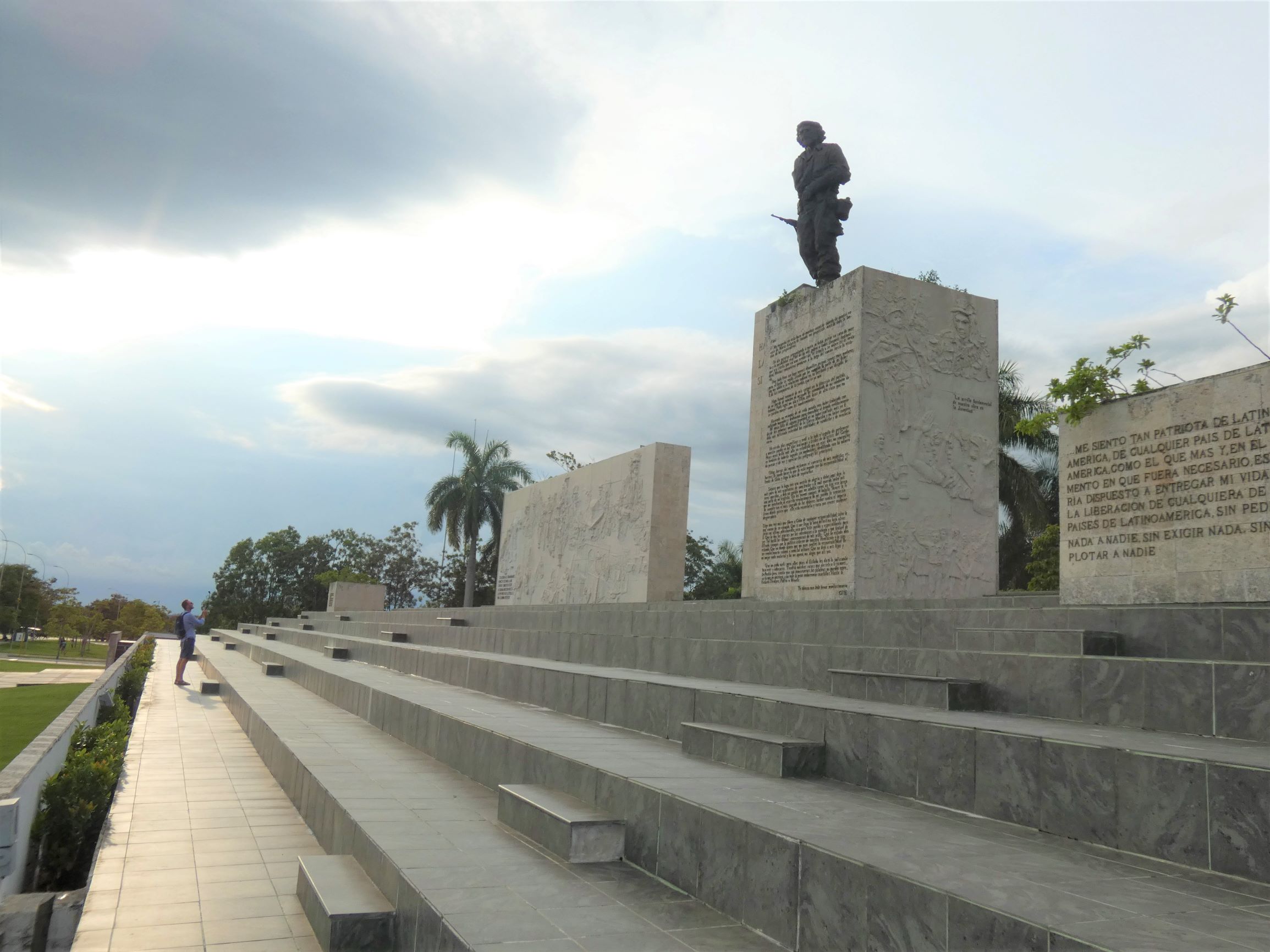 Che Guevara's mausoleum, Santa Clara, by Enza Laurenti (1) .jpg
